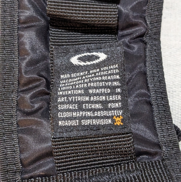 Vintage Oakley Software Sandbag Crossbody Bag - Picture 8 of 8